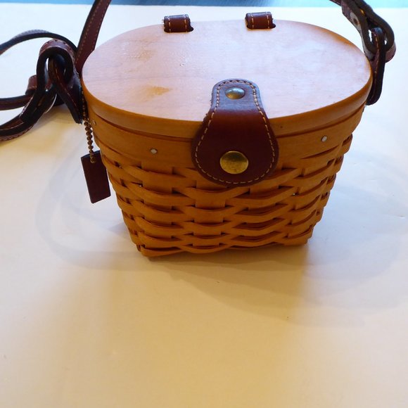 Longaberger Handbags - Longaberger Homecoming Bee Station 2000 Kiddie Basket Purse Leather Strap Stamp